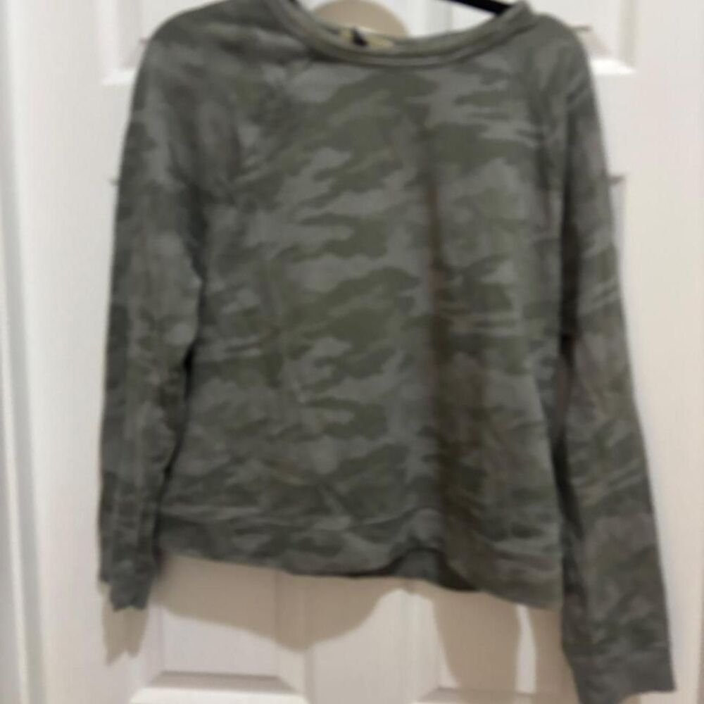 Universal-thread Women's Green and Khaki Shirt